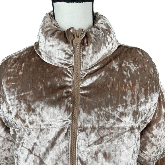 Fabletics Women’s Wander Crushed Velour Puffer Bomber Jacket Small Teddy Cropped - Picture 2 of 16